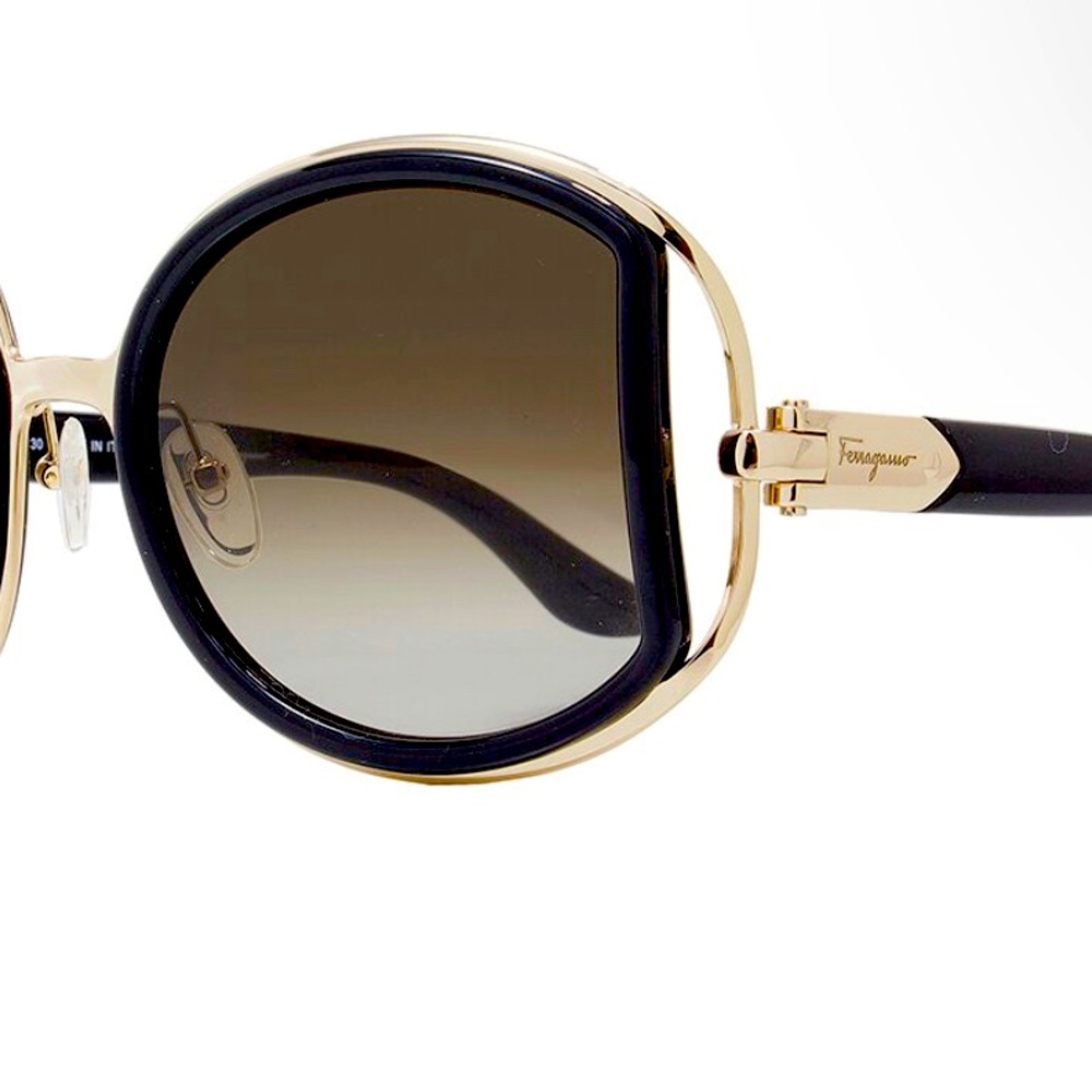 Brand new Sunnies